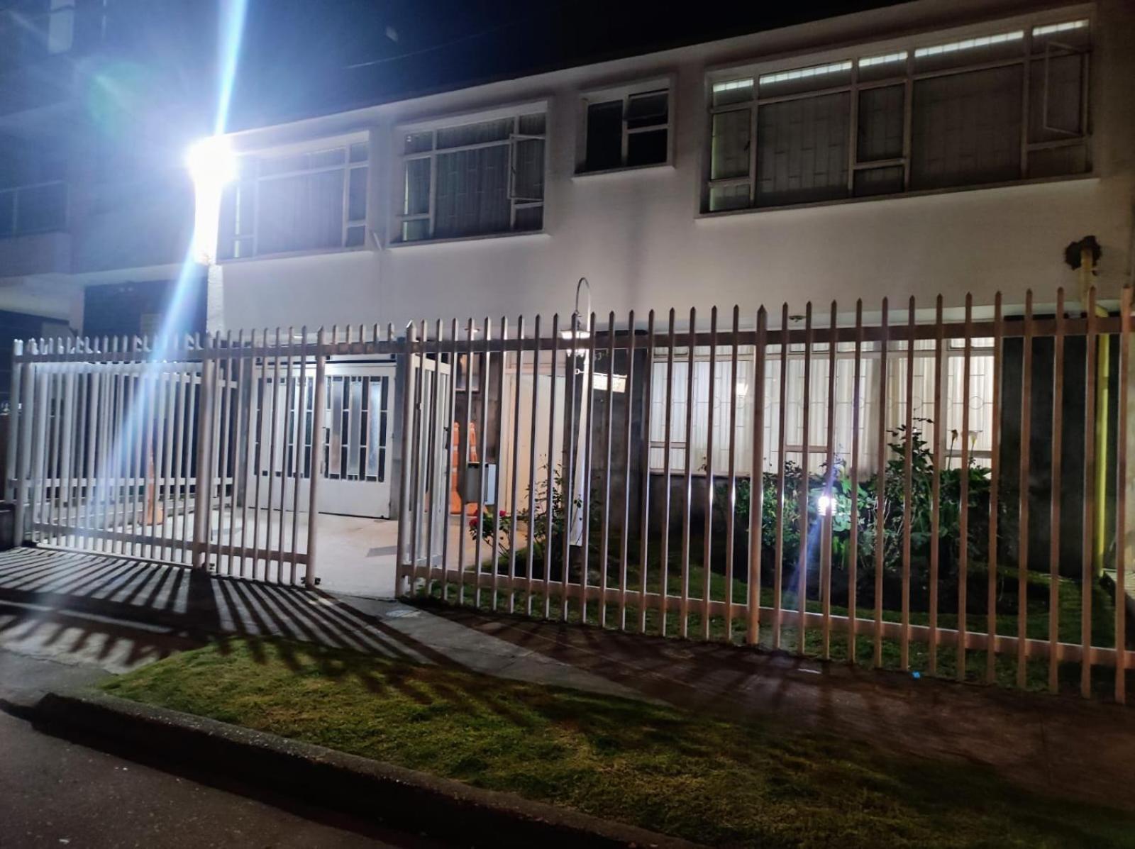 Colisseum Roma House- Campin Simon Bolivar Movistar Embajada Compensar Bogotá Dış mekan fotoğraf